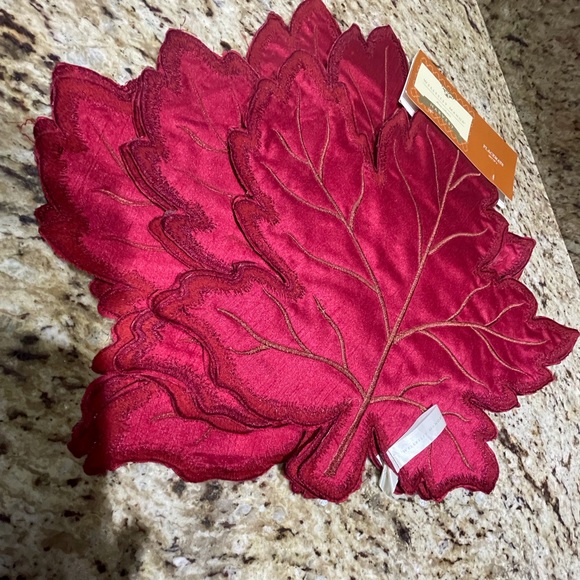 WELLESLEY MANOR Home Collection HARVEST ~ Placemats ~ 3 Sets of 2 Total of 6 pcs - Picture 2 of 5